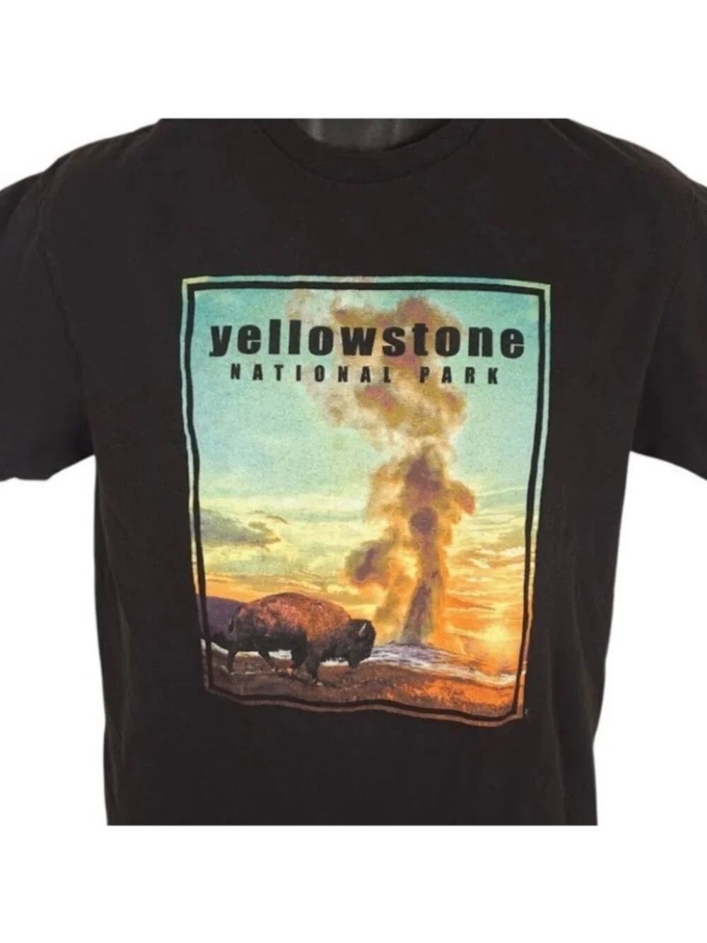 Yellowstone National Park T Shirt Mens Size Medium Black Old Faithful Geyser